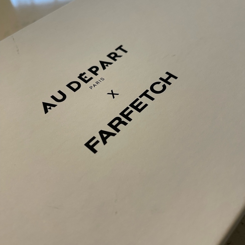 AU DEPART X FARFETCH EMBOSSED JEWELRY BOX - Picture 8 of 8